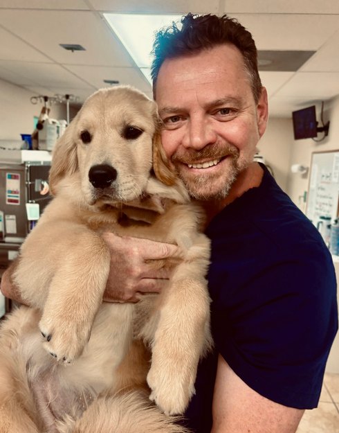 Veterinary team member Dr. Robert Bauman at St. Petersburg Animal Hospital & Urgent Care in St. Petersburg, FL